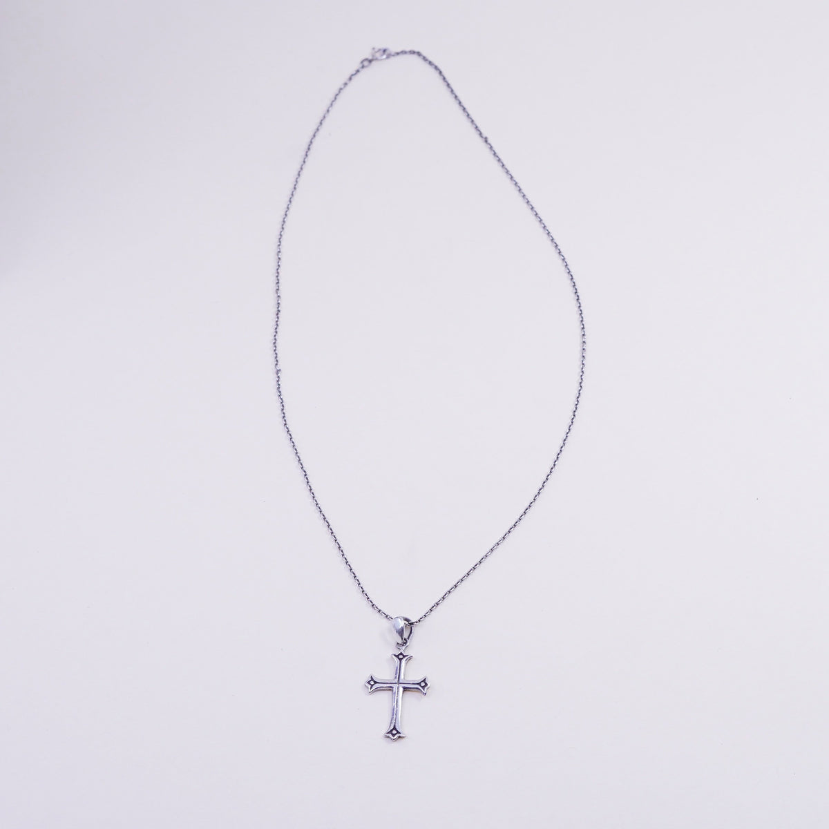 18”, Vintage sterling silver flatten circle link chain cross pendant, necklace