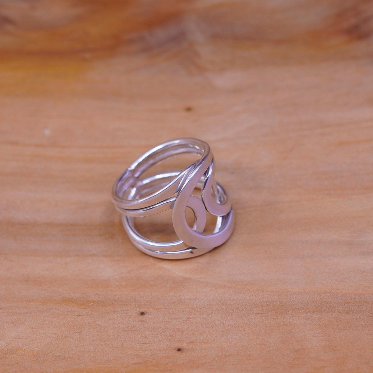size 6, vintage Sterling silver handmade ring, 925 entwined band, silver tested