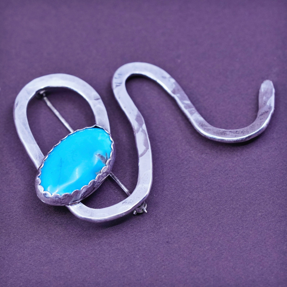Vintage handmade sterling silver brooch, 925 hammered swirly pin with turquoise