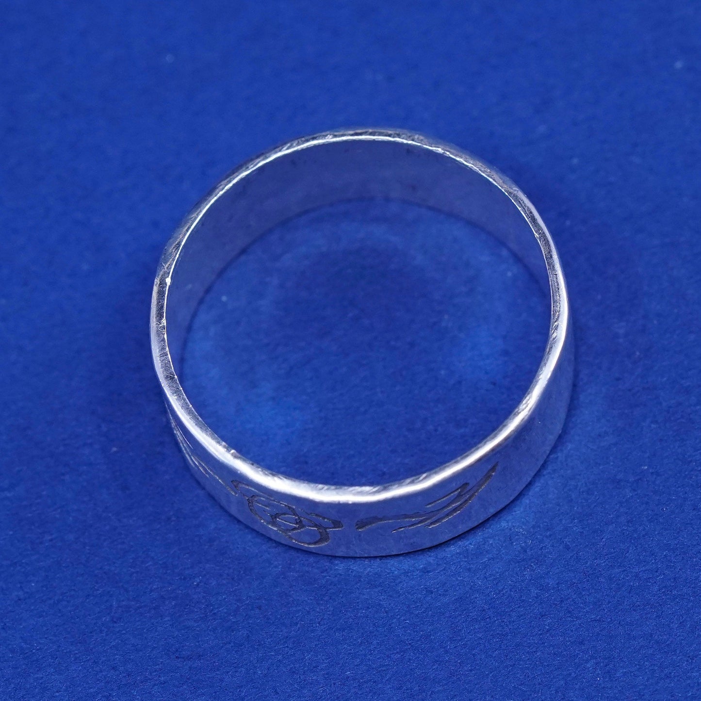 Size 8.5, vtg Sterling silver handmade ring, 925 band w/ Hammered texture