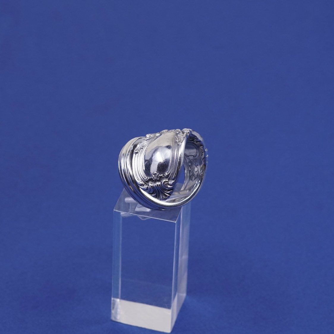 Size 6, vtg LUNT Sterling silver handmade ring, 925 flower spoon band