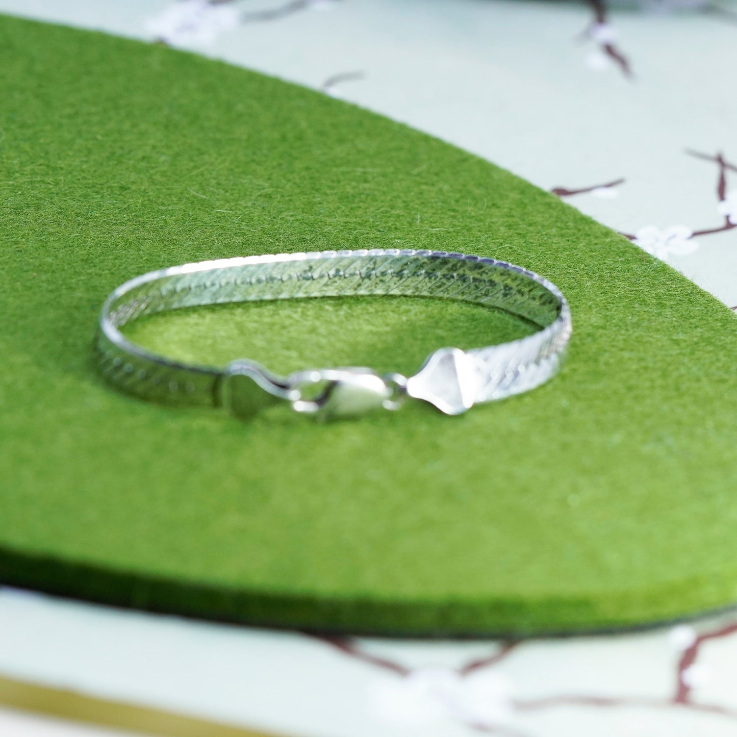 7”, 8mm, Vintage sterling silver herringbone bracelet, 925 chain