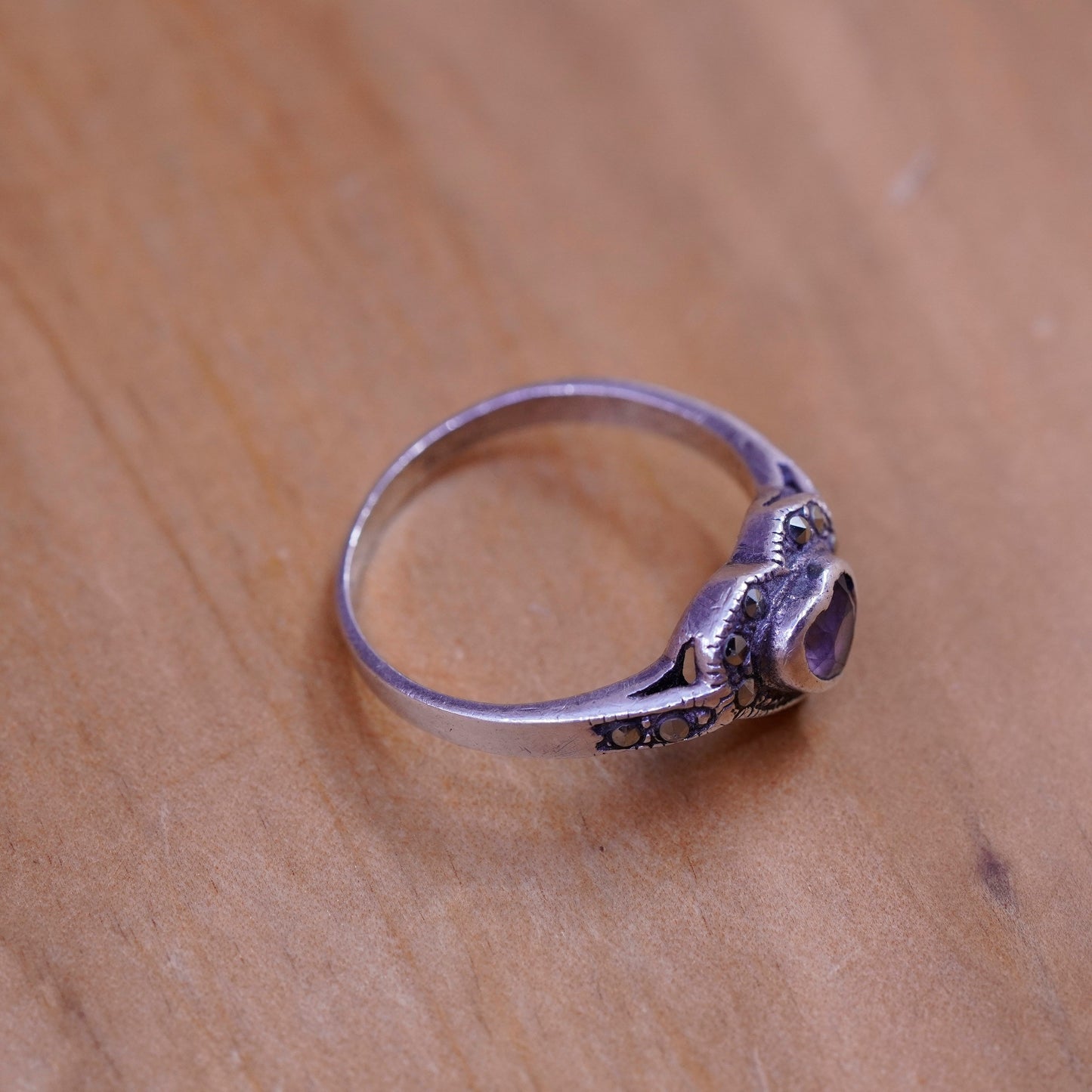Size 6.25, Sterling 925 silver handmade ring with heart amethyst and marcasite