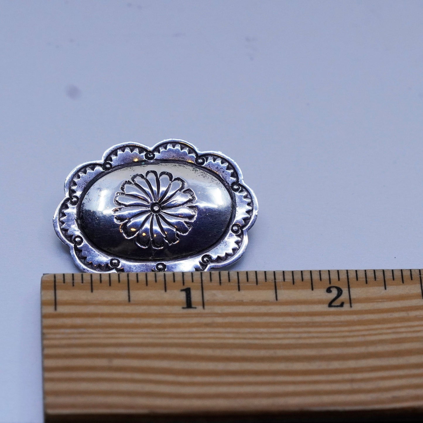 Vintage Native American Sterling 925 silver handmade oval brooch pin