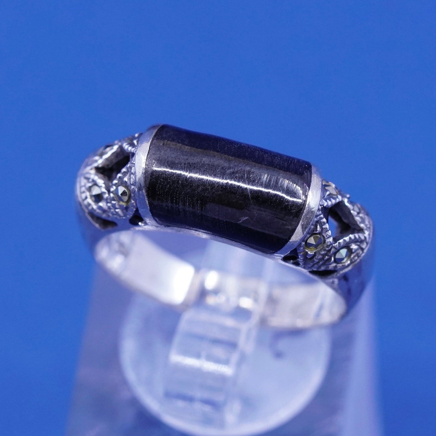 sz 8, vtg Sterling 925 silver handmade ring with black onyx and marcasite