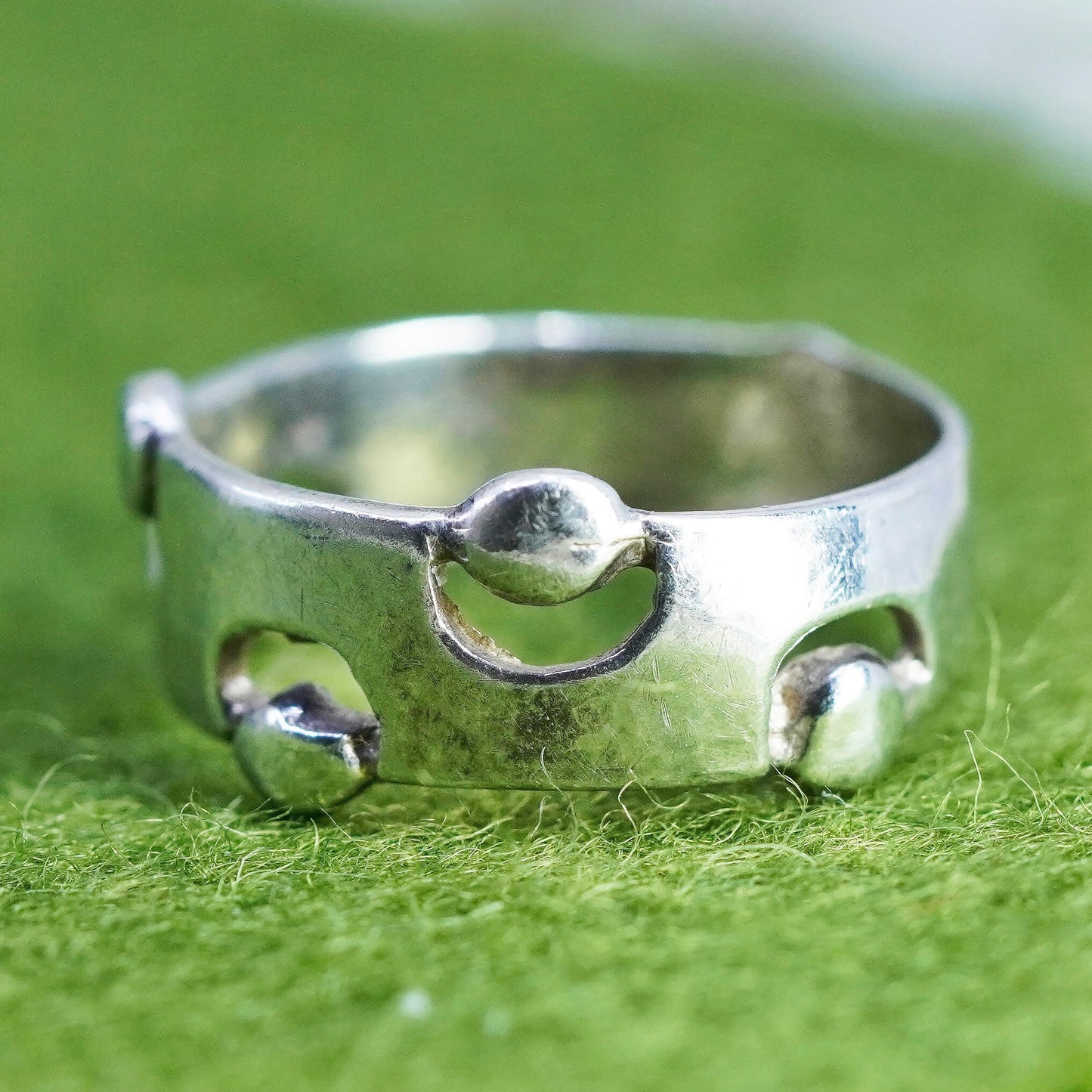Size 6, vintage sterling silver handmade ring, Mexico 925 beaded band