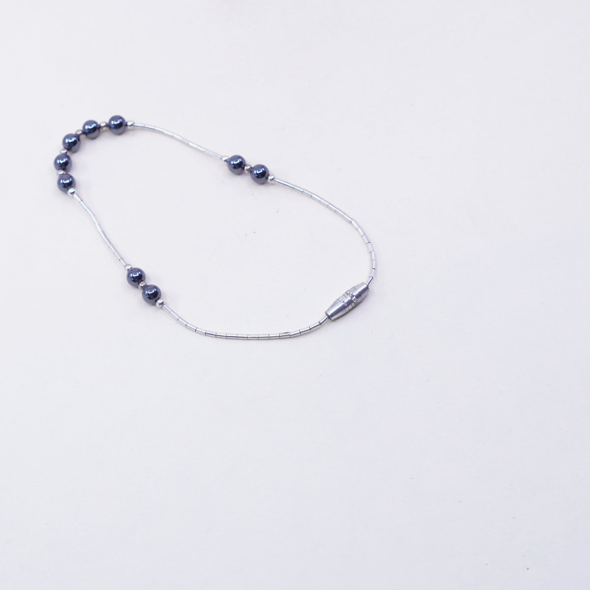 7.25”, vtg handmade Sterling 925 liquid silver chain bracelet w/ hematite beads