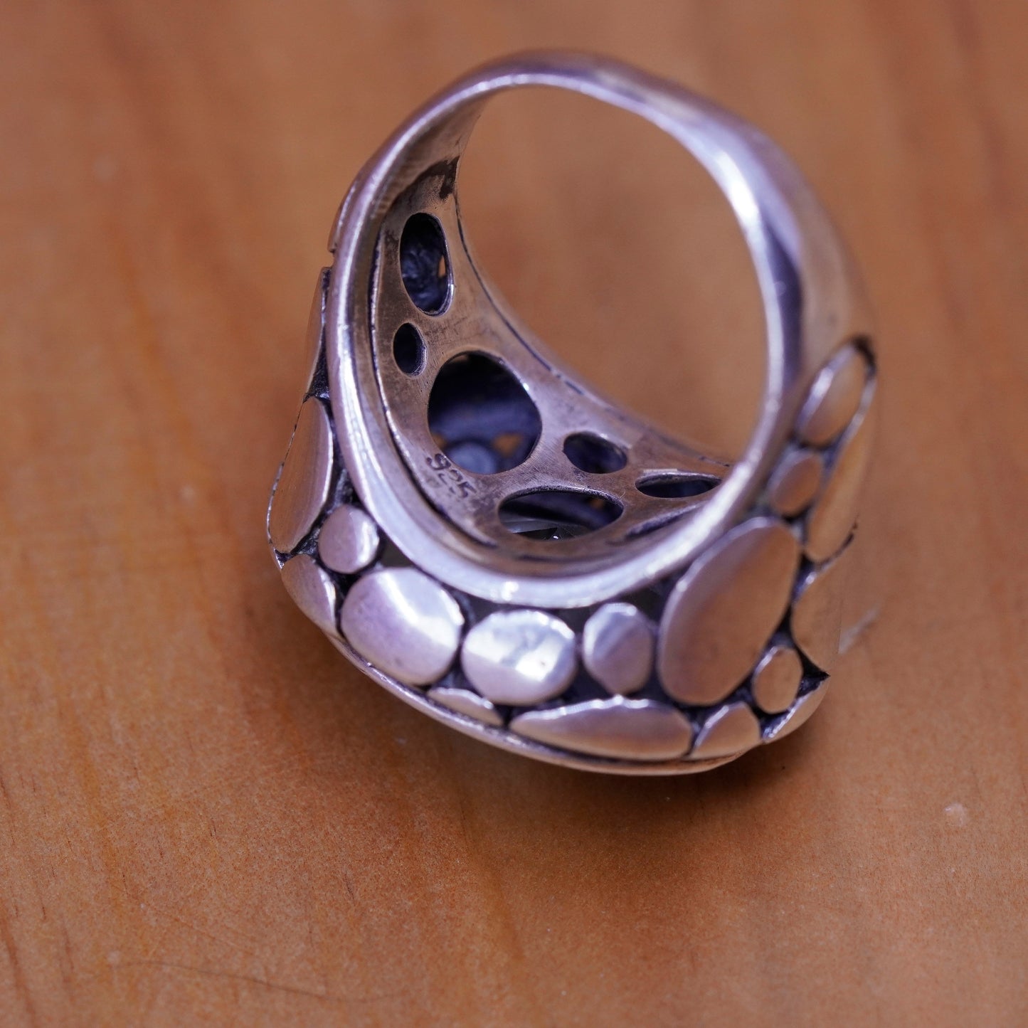 Size 7.5, vintage Sterling 925 silver handmade ring with oval topaz and pebble