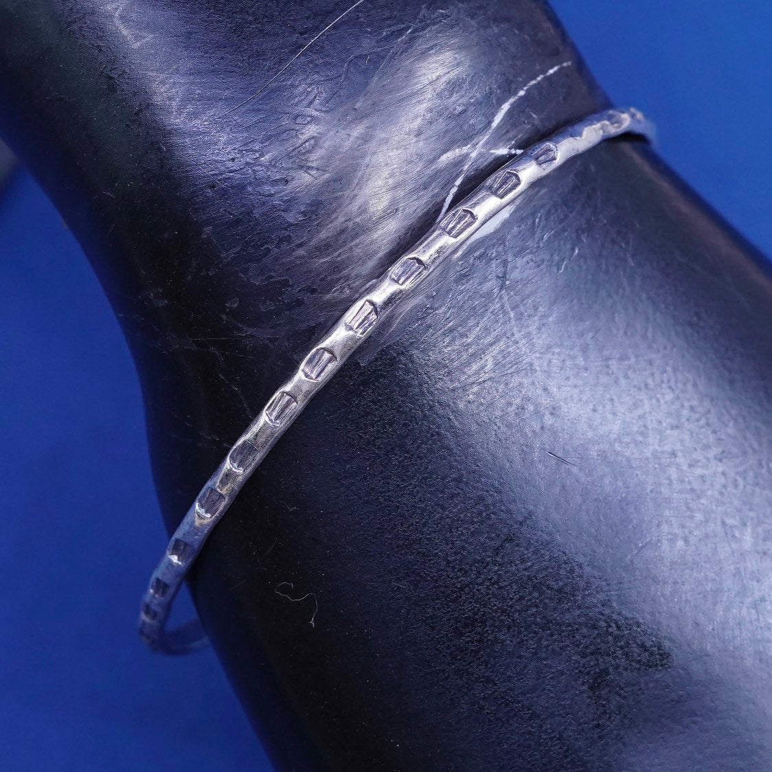 7.5”, vtg sterling silver handmade bracelet, Mexico stackable 925 ribbed bangle