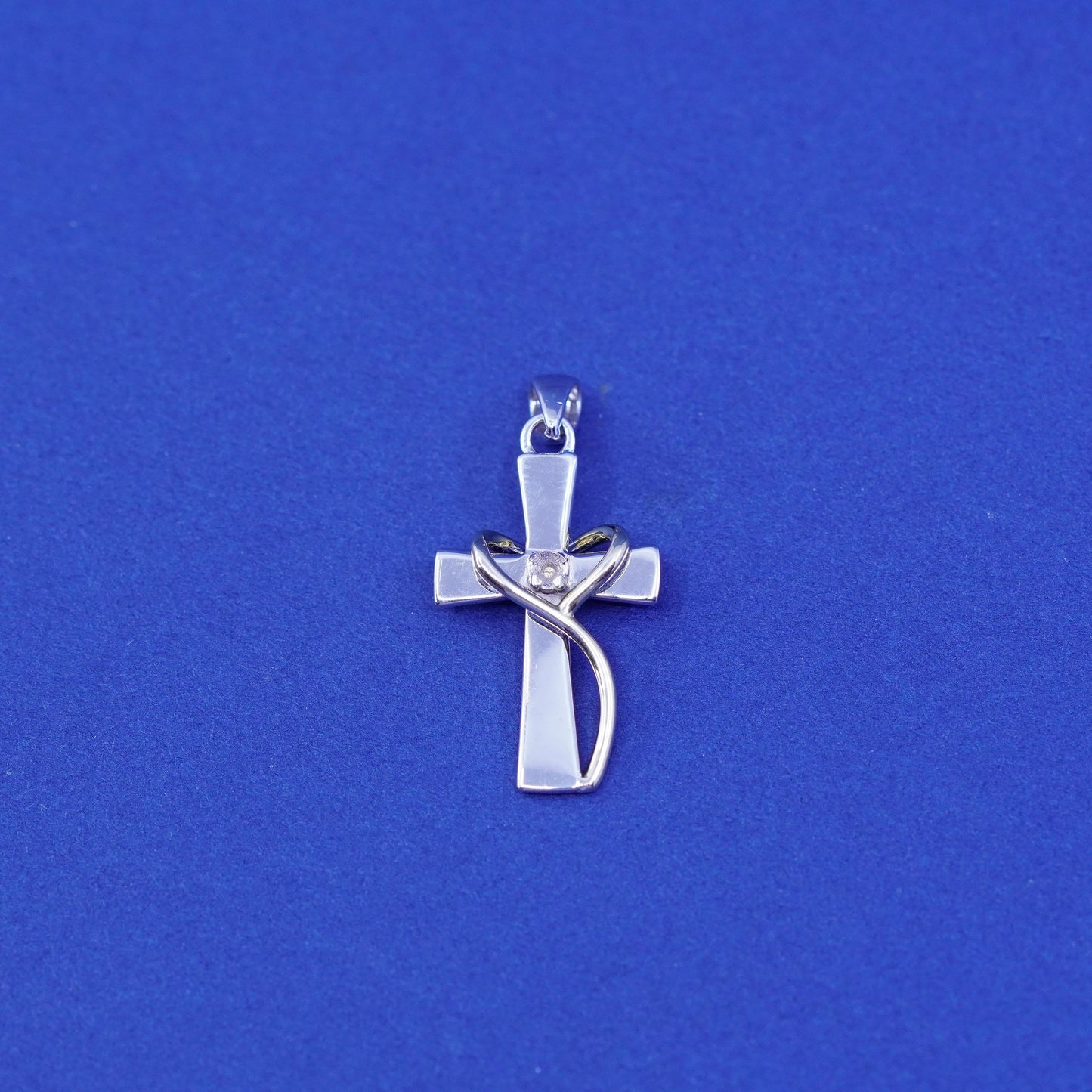 Sterling silver prayer pendant, 925 cross w/ heart and engraved “live by faith