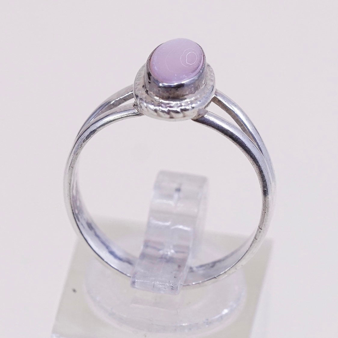 sz 8.25, native american JJ sterling silver handmade ring, 925 w/ mother of pearl