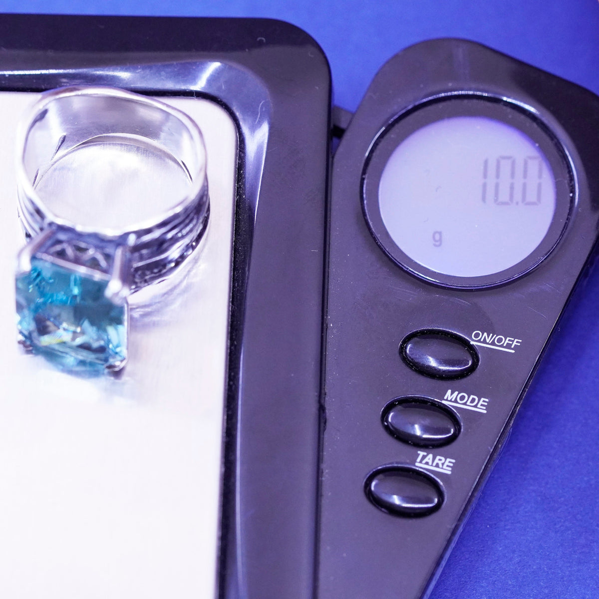 Size 7.5, vintage Silpada Sterling Silver 925 Blue Glass Rectangular Dome Ring
