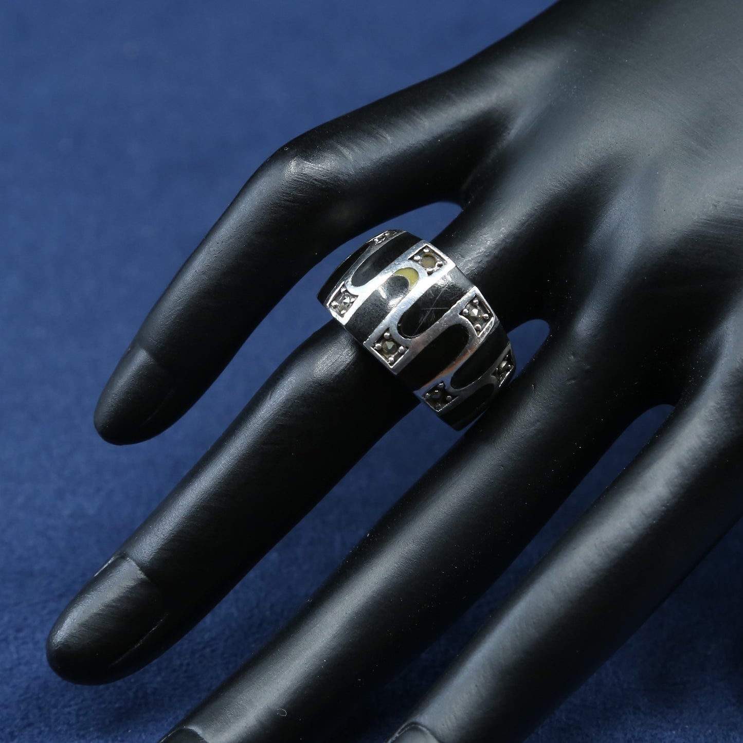 sz 8.25, vtg sterling silver handmade ring, 925 w/ obsidian N marcasite