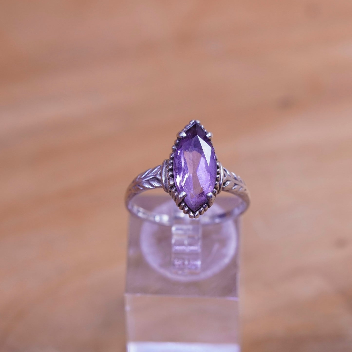Size 8.5, vtg kabana Sterling Silver Handmade ring, 925 ribbed band amethyst