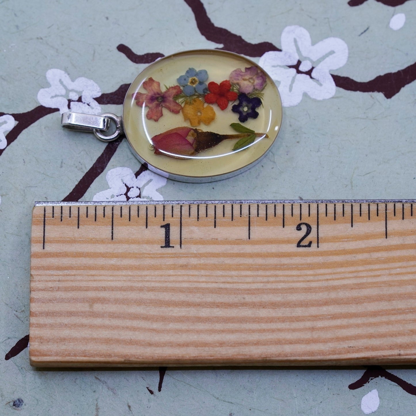 Vintage Sterling silver handmade pendant, 925 oval with resin flower