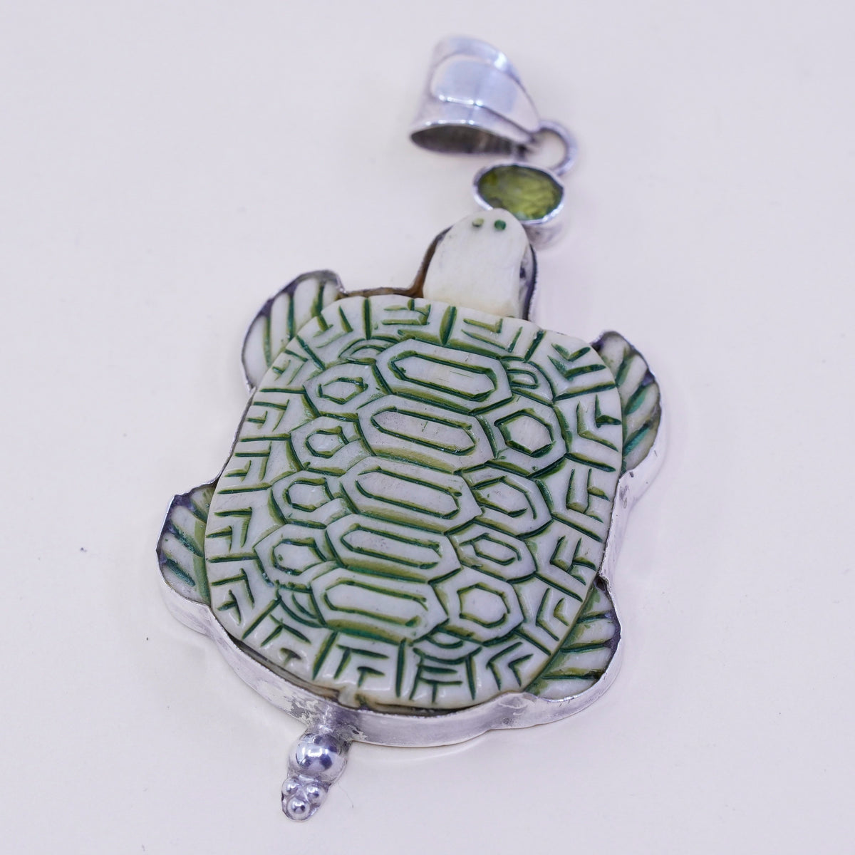 vtg sterling 925 silver handmade pendant with carved bone turtle and peridot
