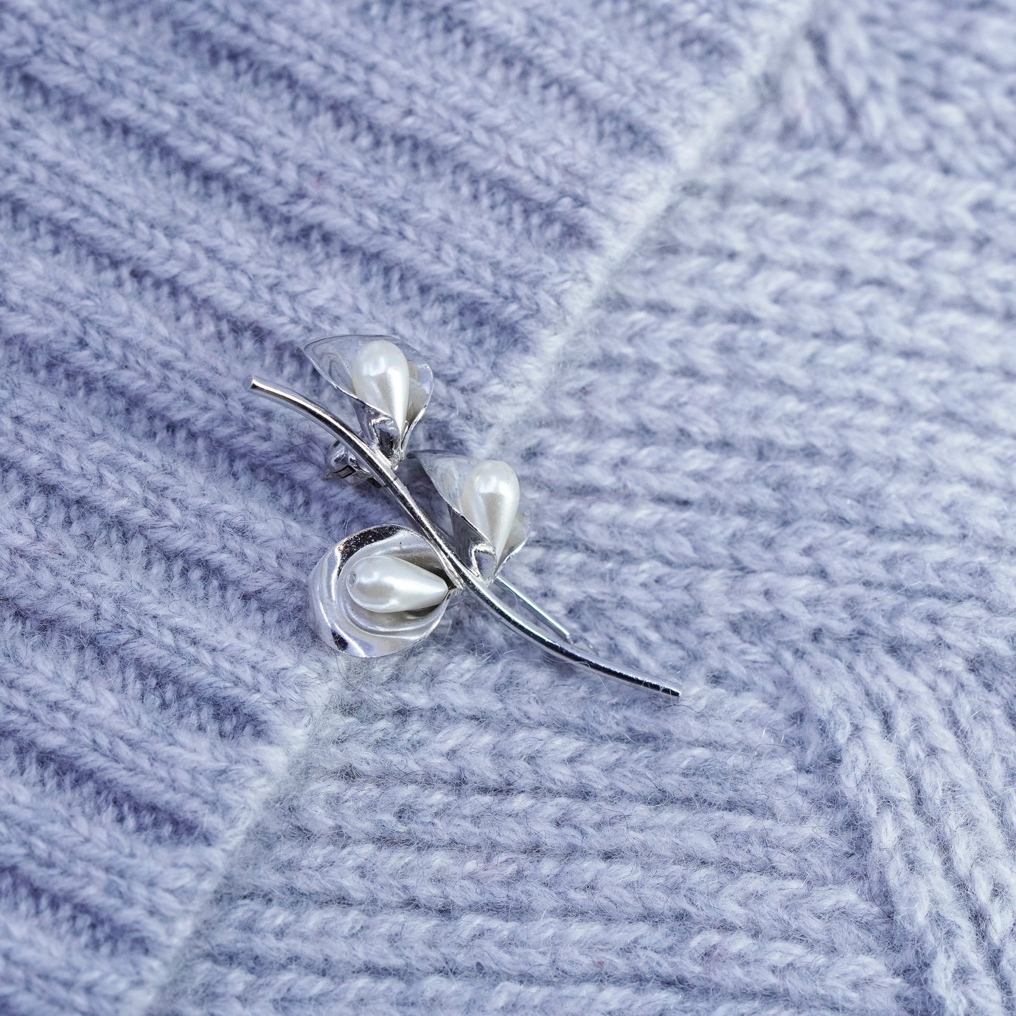 Vintage sterling silver handmade brooch, 925 lily flower pin with pearl