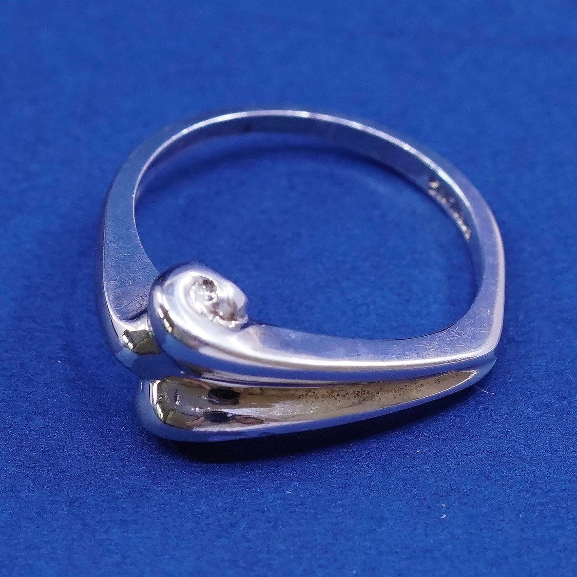 sz 7.5, vtg Sterling silver handmade ring, 925 wide swirly band