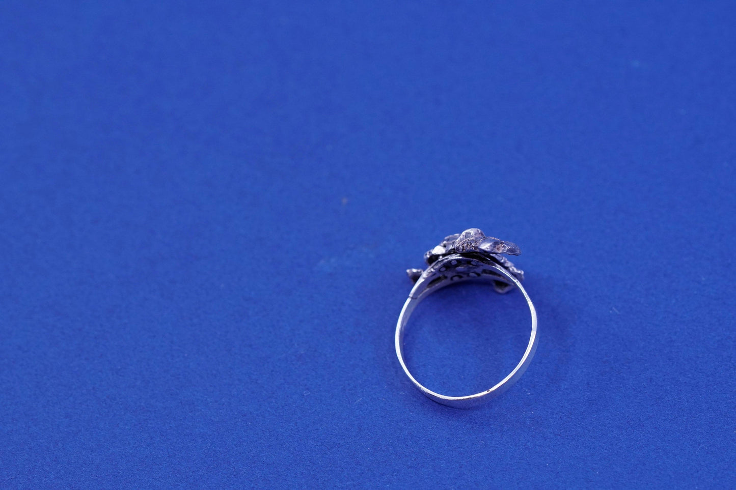 Size 7.5, sterling 925 silver ring, Disney Donald duck with movable joints