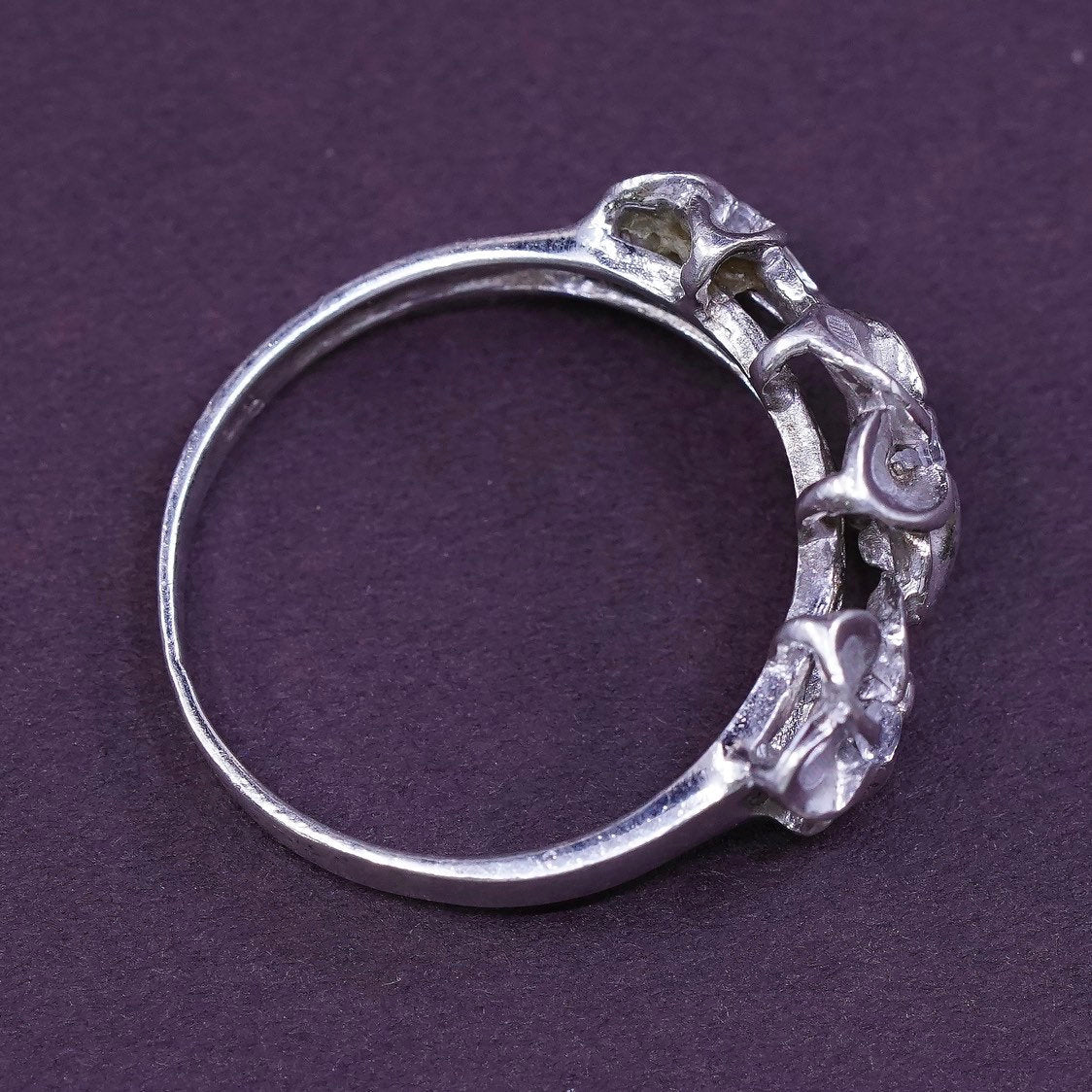 sz 8.25, vtg Sterling silver flower ring, modern 925 silver with Cz