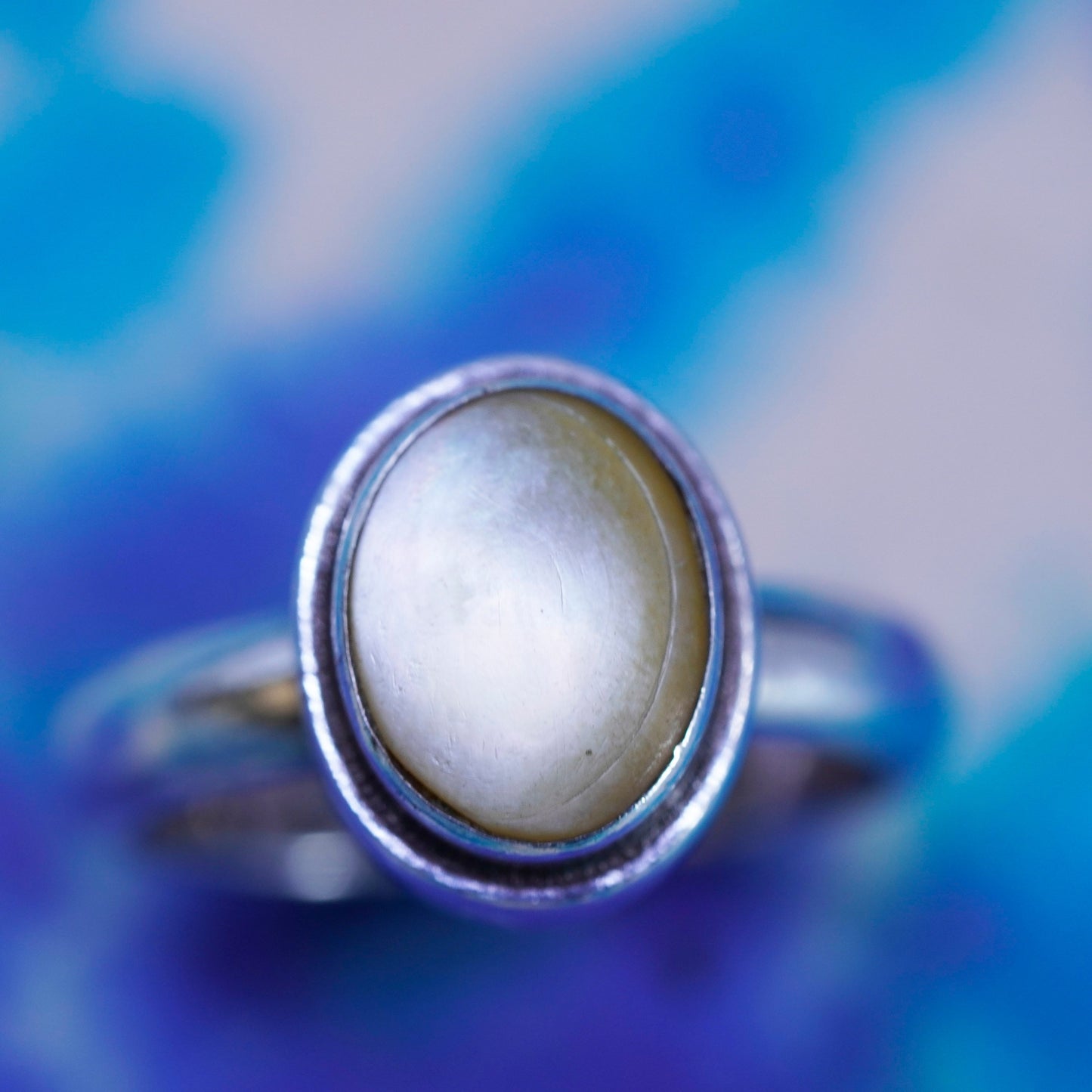 Size 5, vintage sterling 925 silver handmade ring with gold mother of pearl
