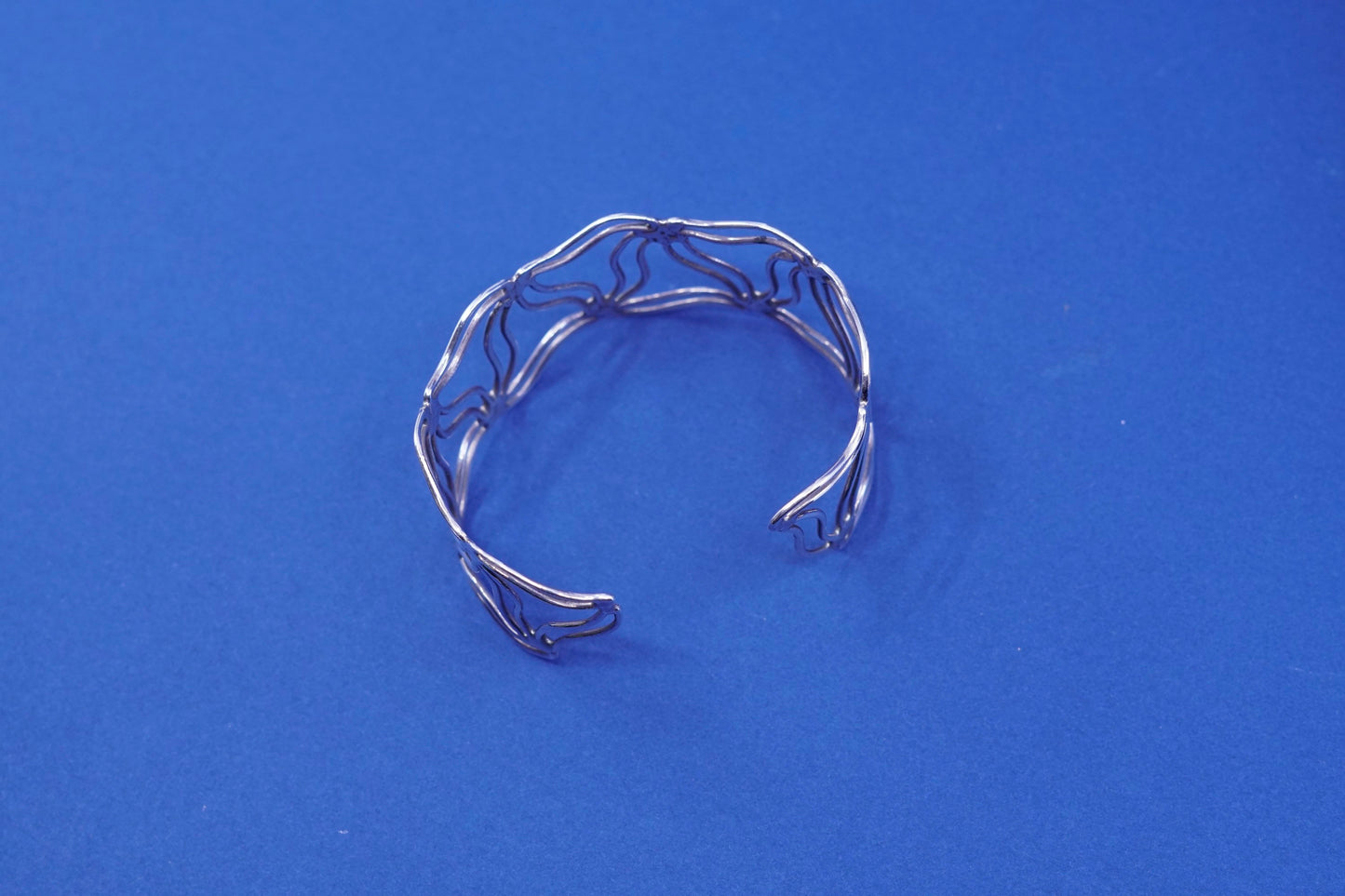 6.5”, vtg CII sterling silver handmade bracelet, wide 925 filigree wavy cuff