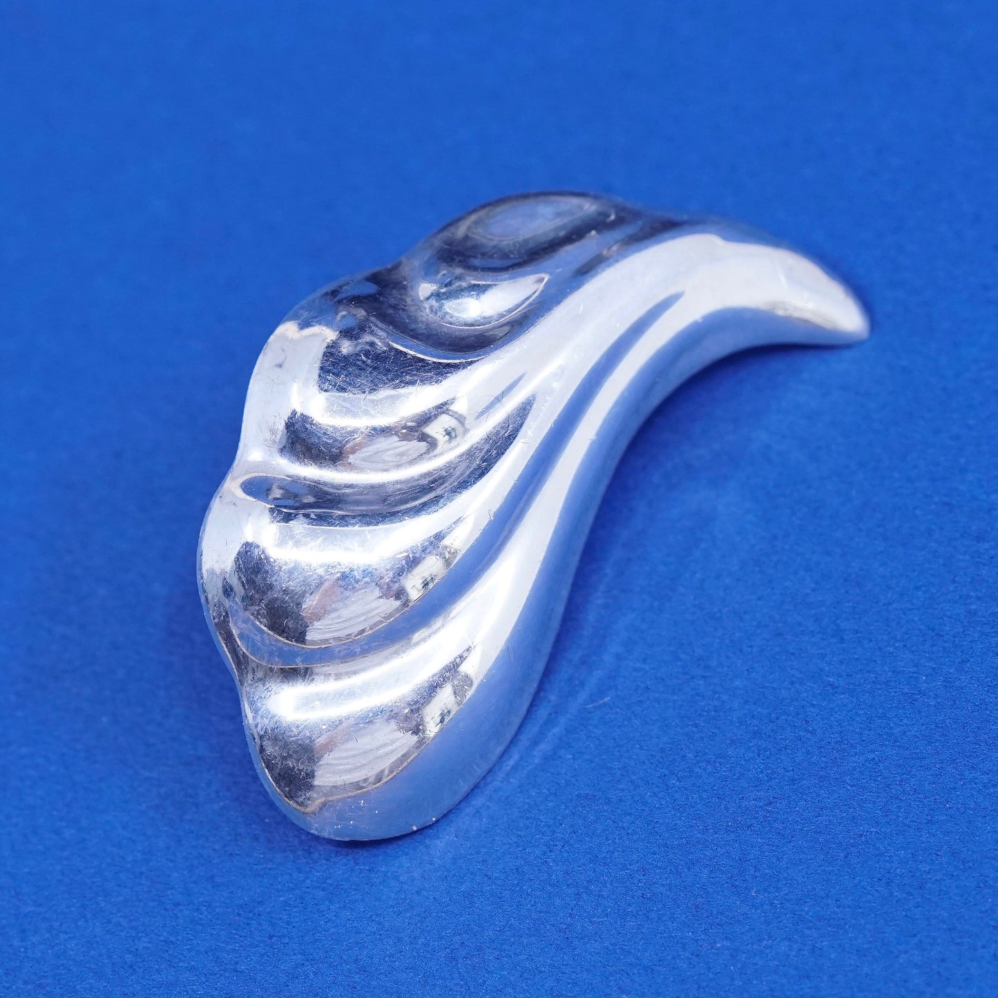 vintage Sterling silver handmade Ribbed earrings, modern 925 silver wavy studs