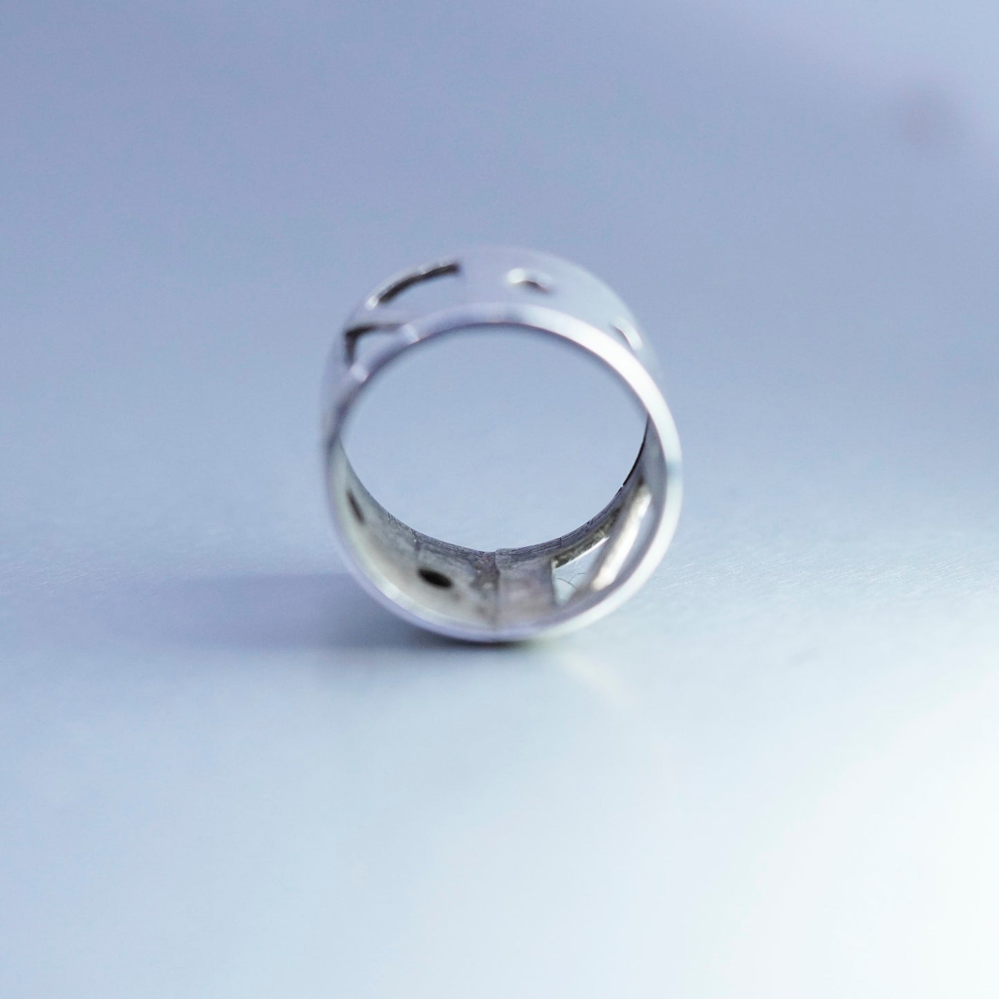 Size 5.5, vintage southwestern Sterling 925 silver handmade ring, wide band
