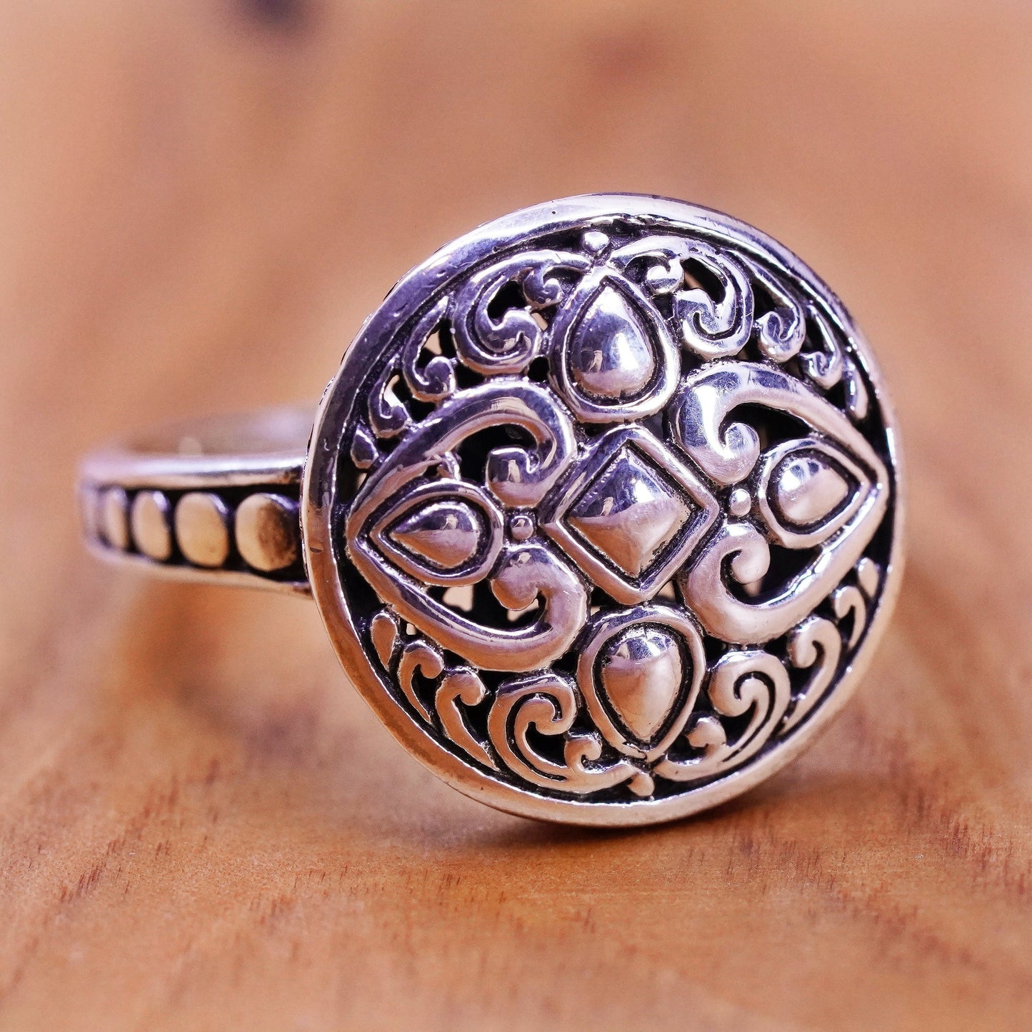 Size 9, vintage Indonesia Sterling silver prayer ring, 925 bali band
