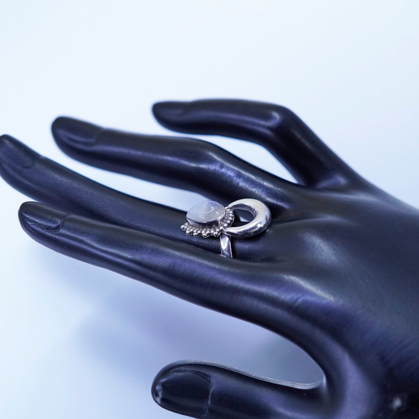 Size 6.75, vintage Sterling 925 silver handmade Bali ring w/ teardrop moonstone
