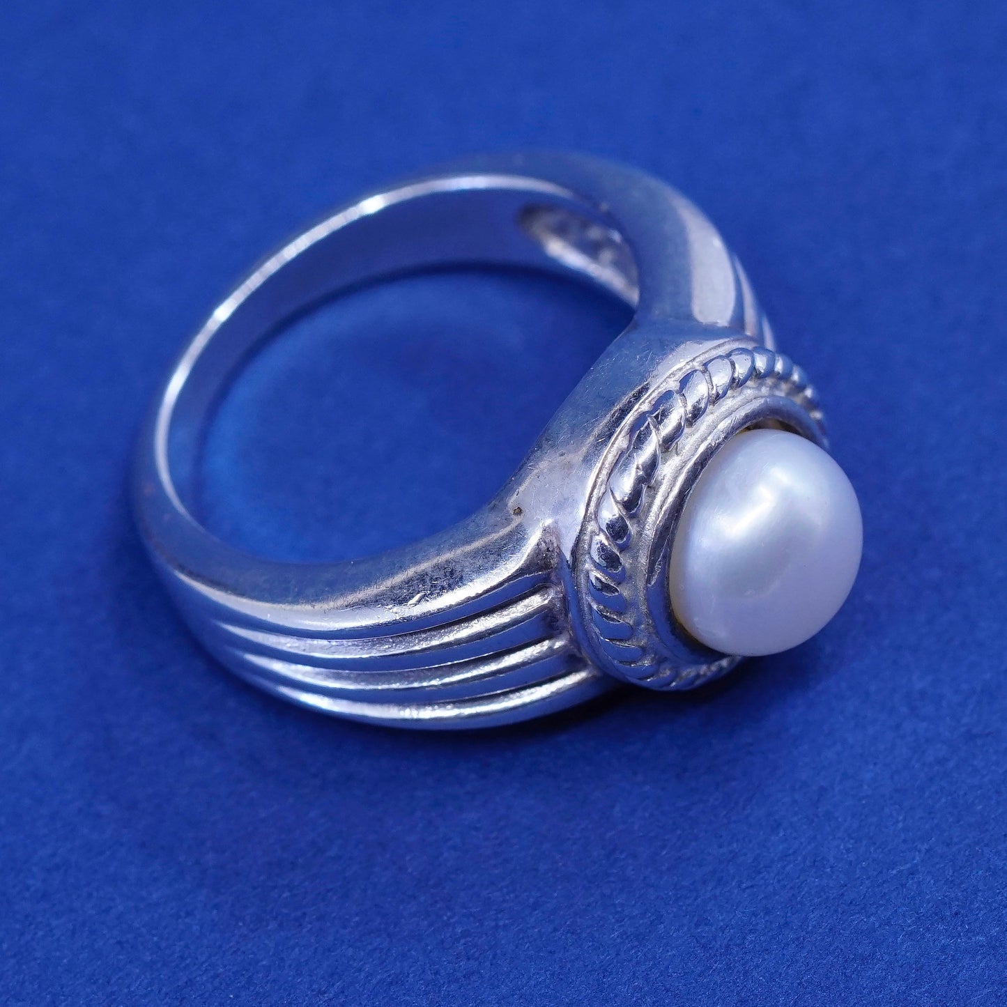 sz 5.75, vtg sterling silver handmade ring, 925 Ribbed band w/ pearl