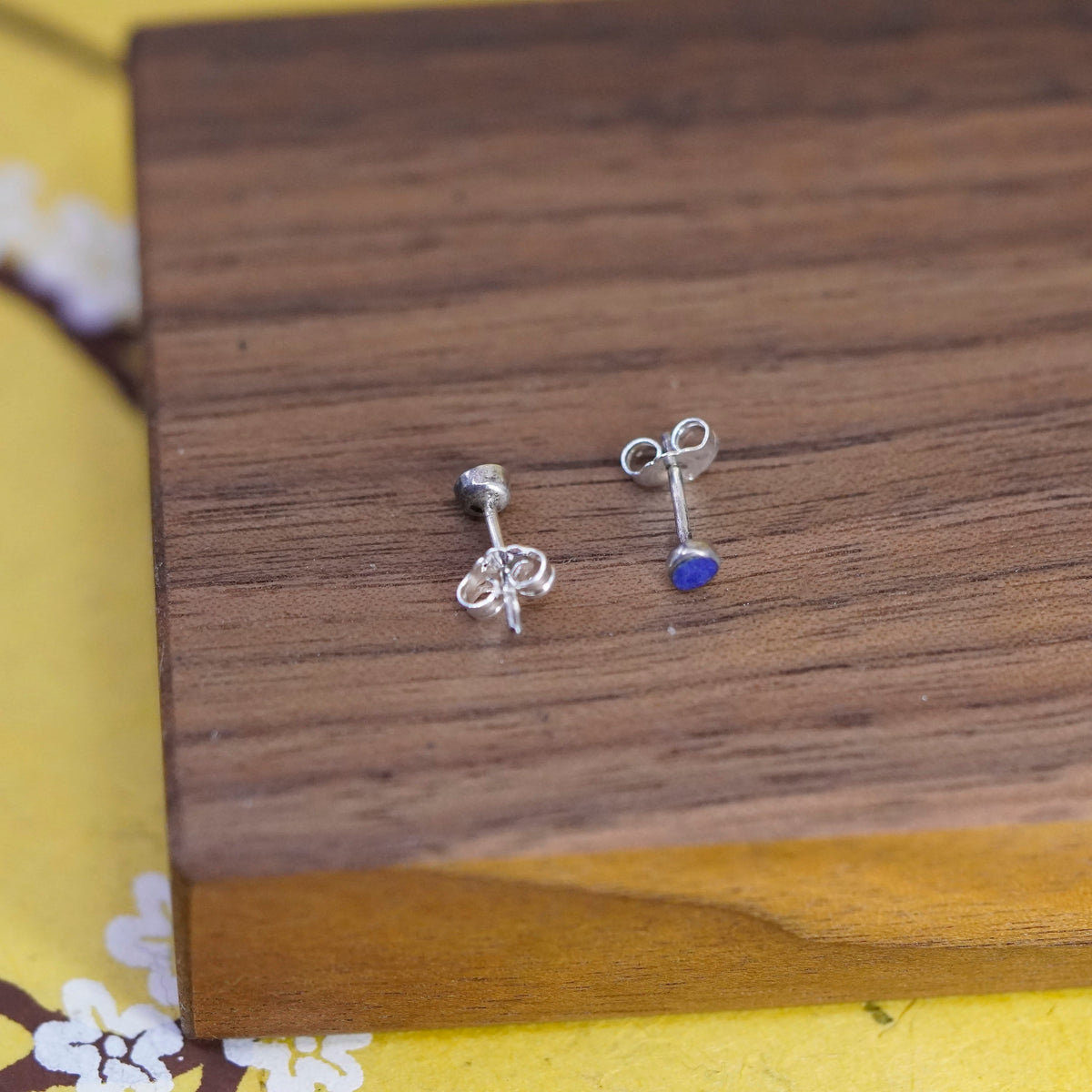 3mm, Vintage Sterling silver handmade earrings, 925 round sodalite studs