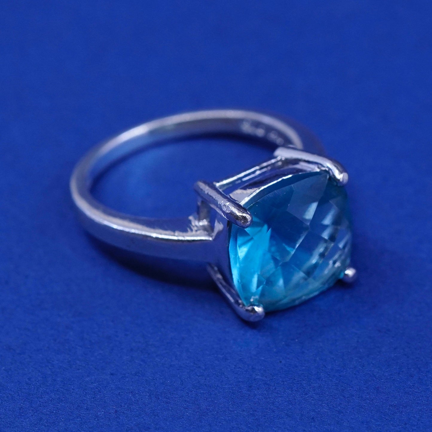 Size 7.25, vintage sterling 925 silver handmade ring with topaz