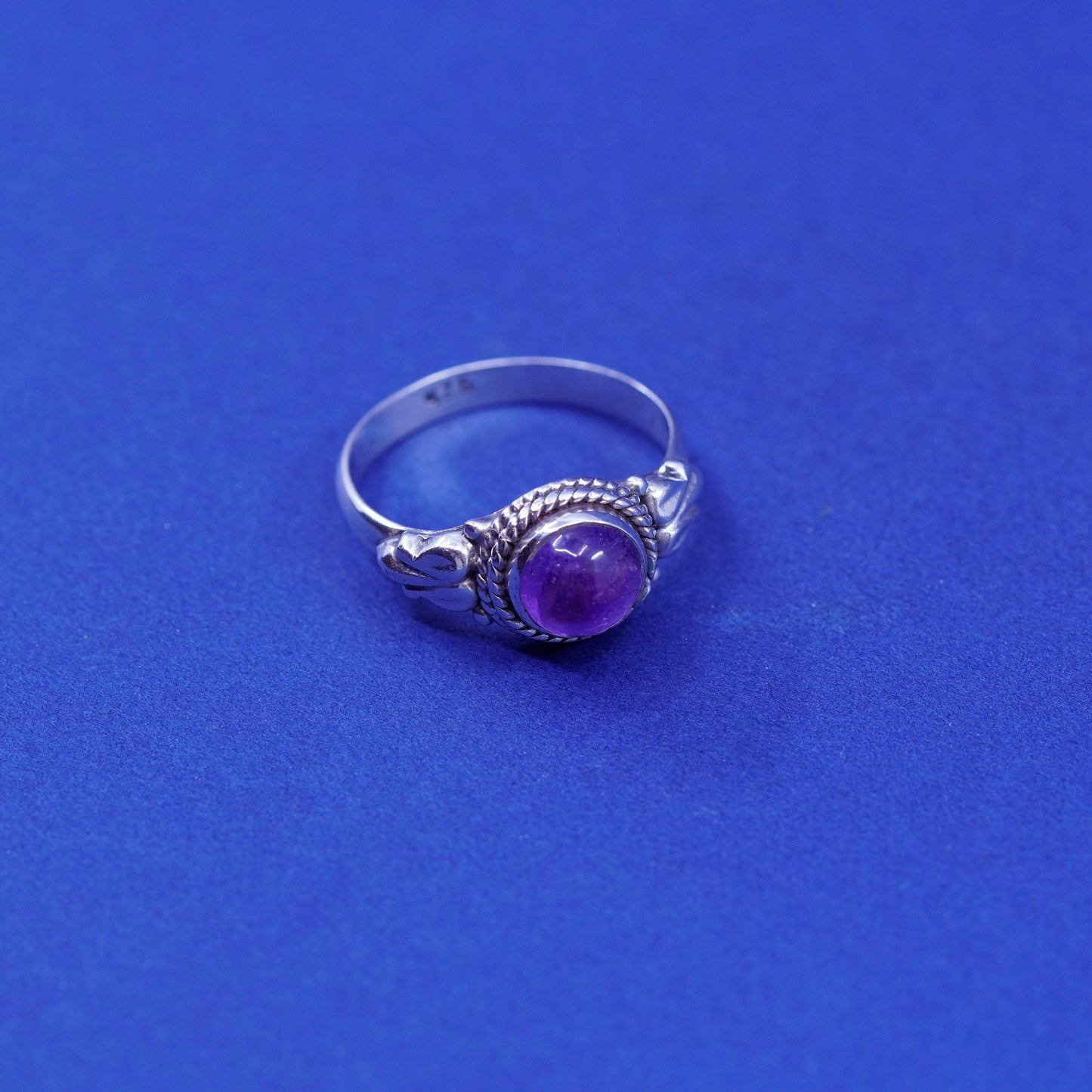 Size 7.75, vintage Sterling 925 silver handmade ring with amethyst