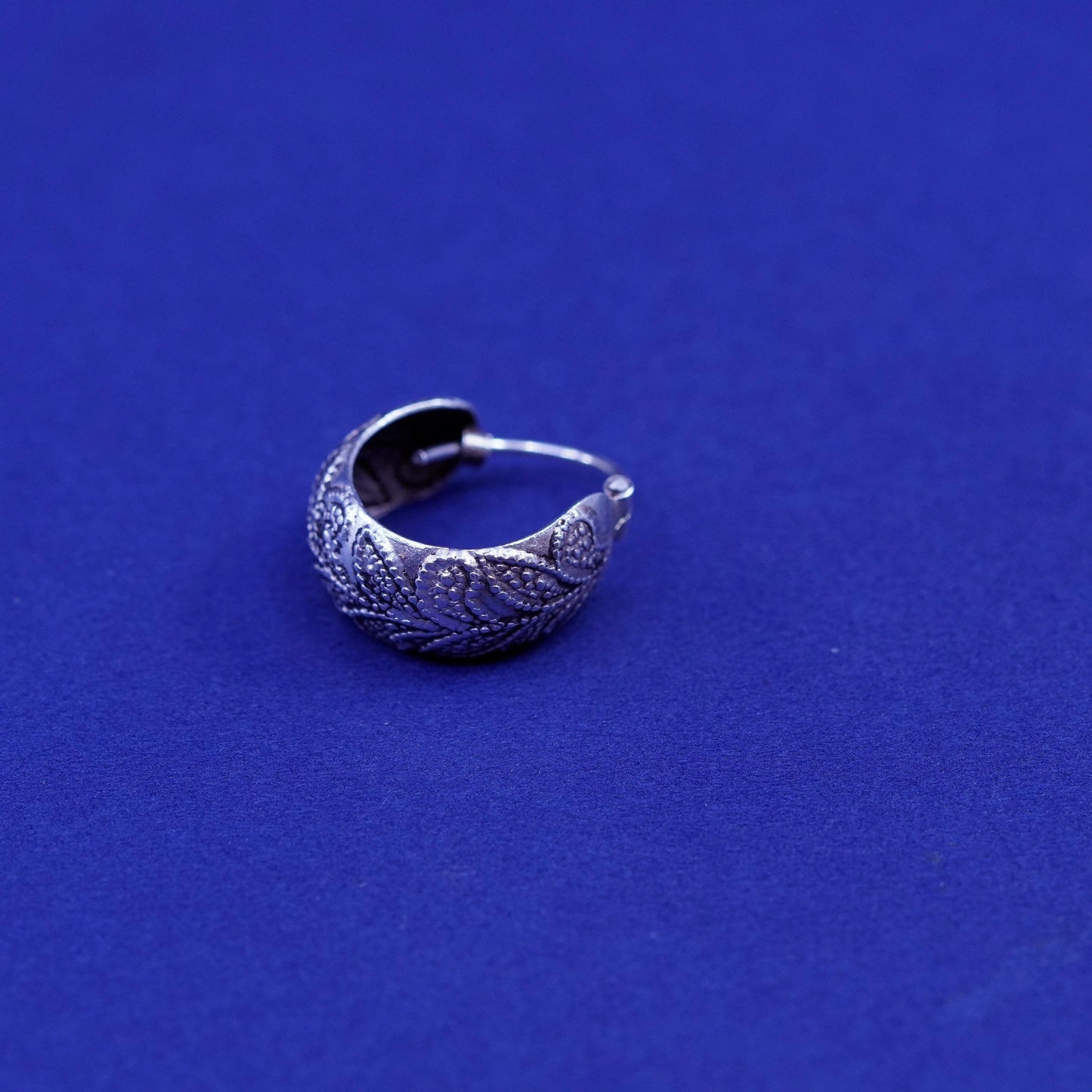 0.5”, vintage Sterling silver handmade earrings, 925 textured hoops, Huggies