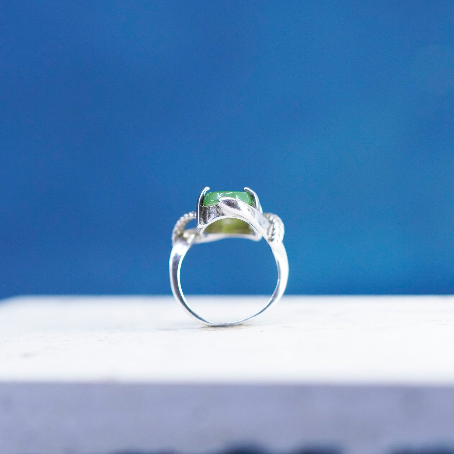 Size 6, vintage sterling 925 silver handmade ring with oval jade
