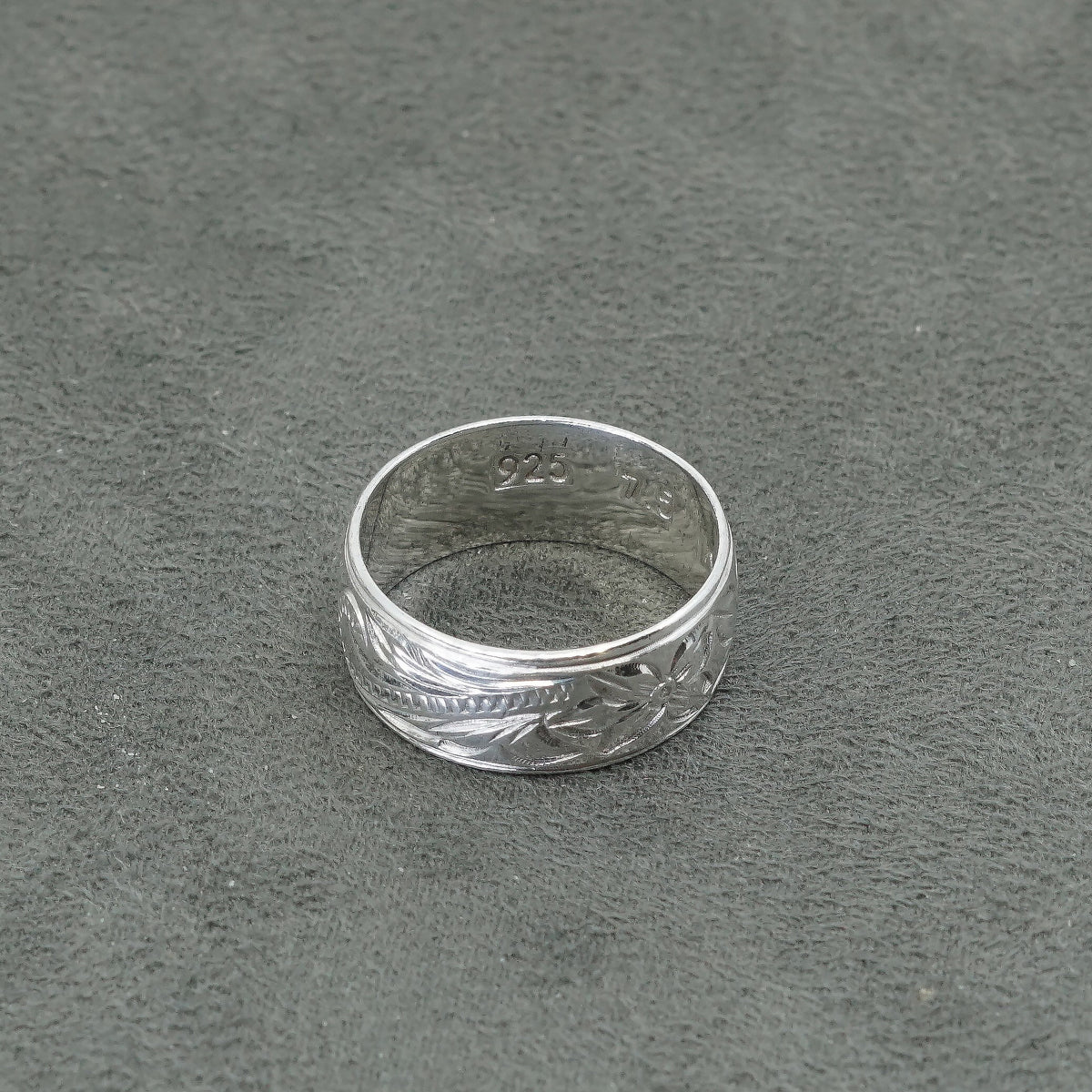 sz 7.5, vtg Sterling silver handmade ring, 925 band with flower engraved