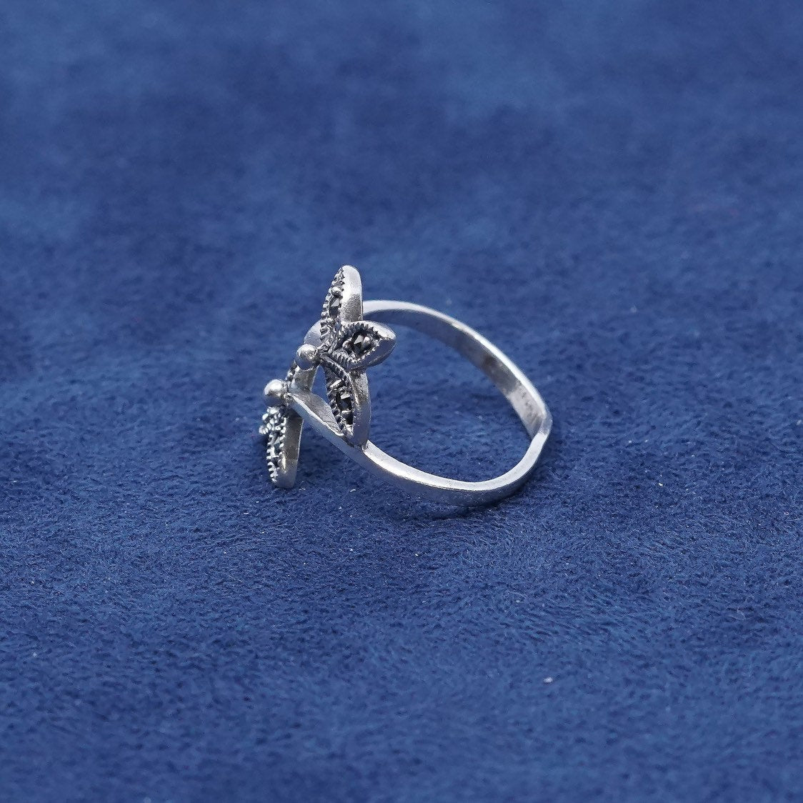 sz 6.75, vtg Sterling silver handmade star ring, 925 band w/ leaves N marcasite