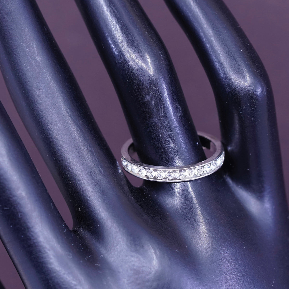 Size 9, vintage Taiwan Sterling silver ring, 925 band with cz