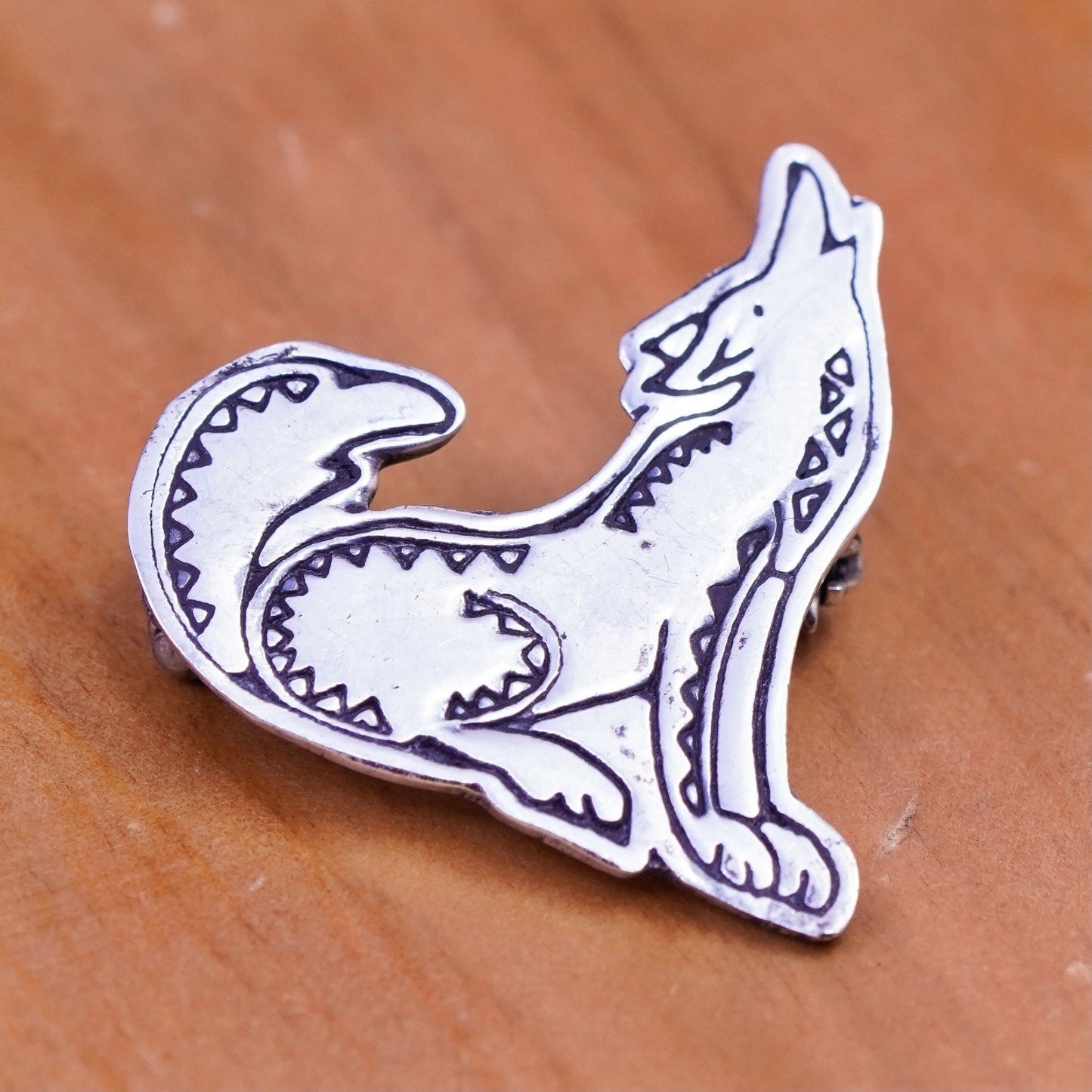 Vintage Mexico handmade sterling 925 silver wolf brooch