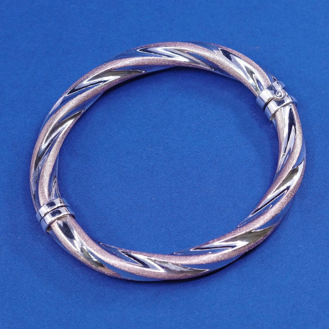 7.25", vtg two Tone sterling silver bracelet, italy 925 twisted cable bangle