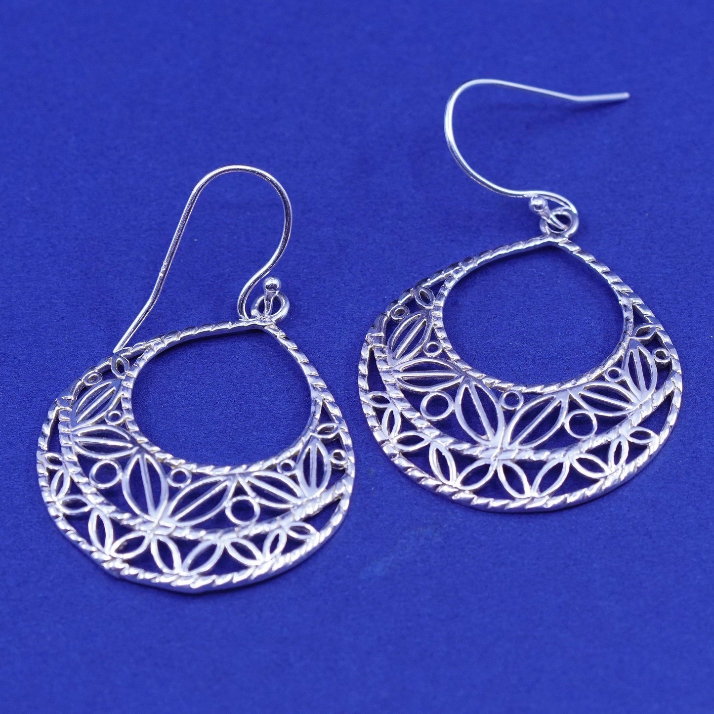 Vintage Canada Sterling silver handmade earrings, filigree 925 teardrop