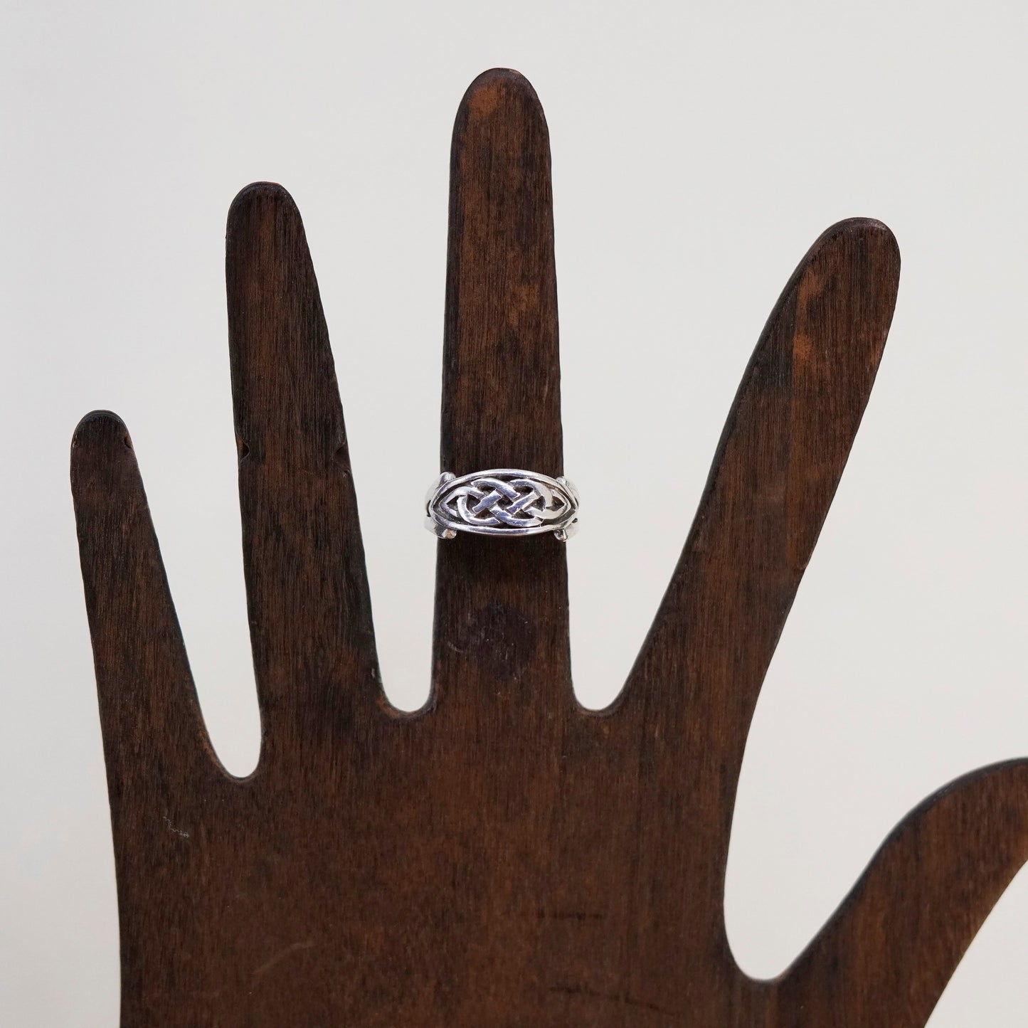 Size 5, vintage Sterling silver handmade ring, 925 Irish celtic knot band