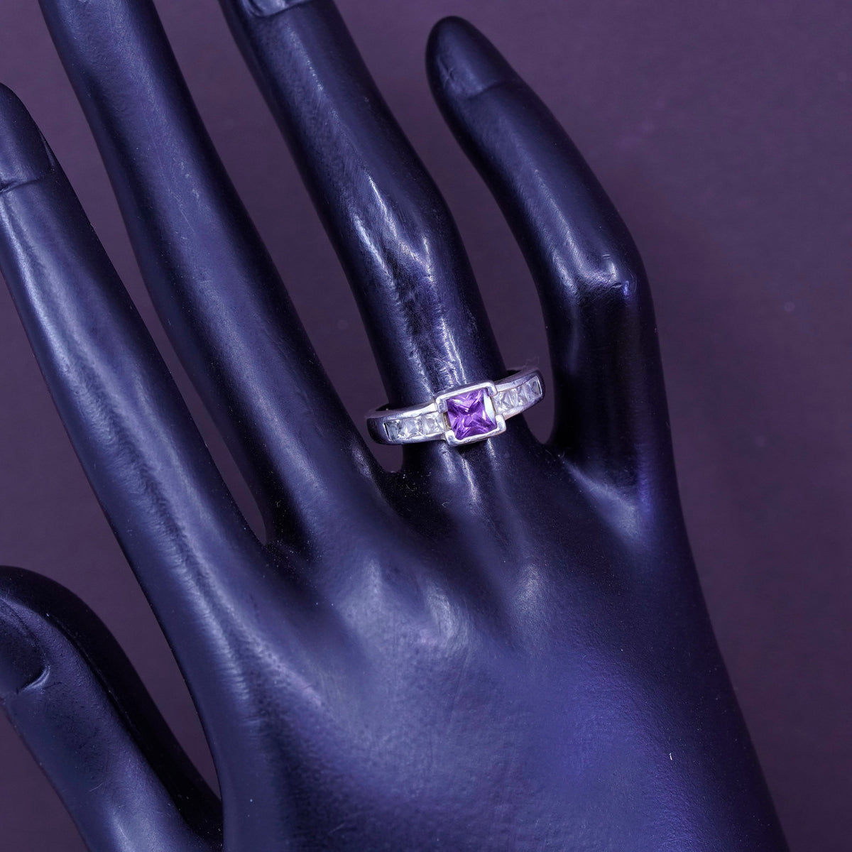 Size 6.75 vintage Sterling 925 silver handmade band ring w/ square amethyst Cz