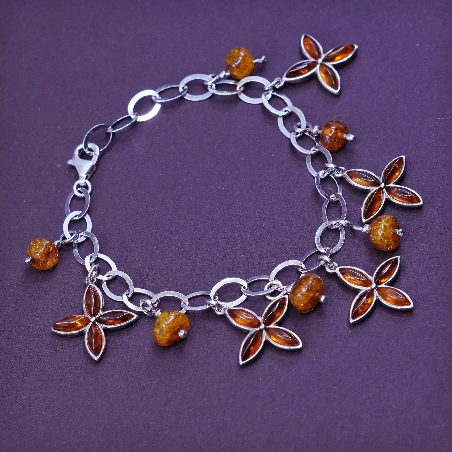 7”, Sterling silver handmade bracelet, 925 flatten oval chain w/ clover Amber
