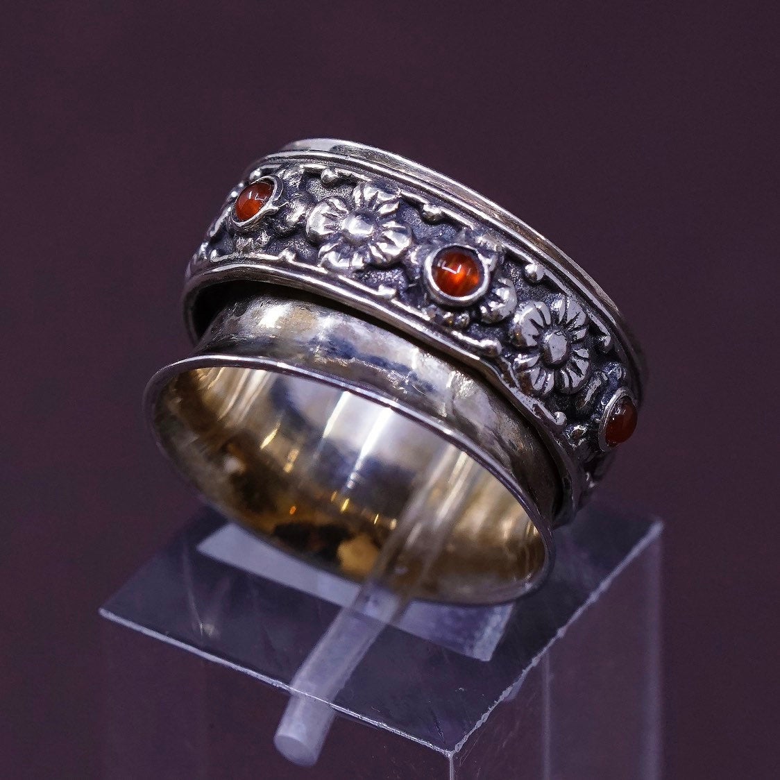 sz 5, Israel Sterling silver spinner ring, 925 band w/ floral spinner N garnet