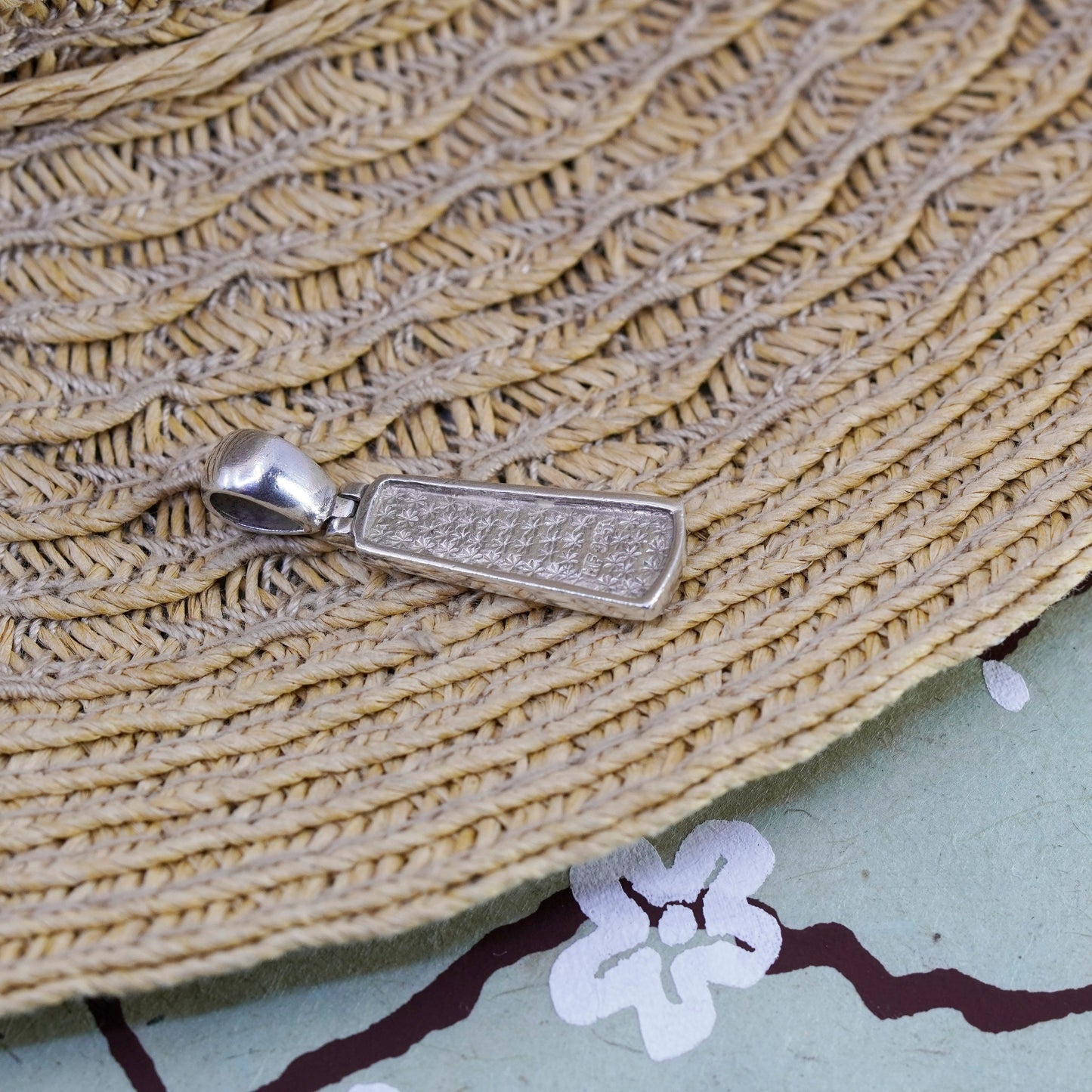 Vintage Sterling 925 silver handmade pendant with mother of pearl inlay