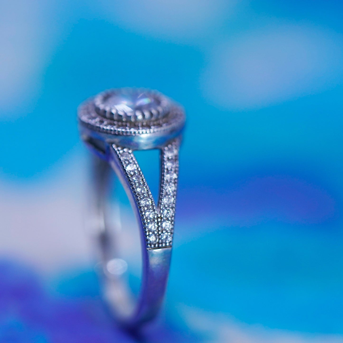 Size 8, vintage Sterling 925 silver engagement ring with cluster Cz around