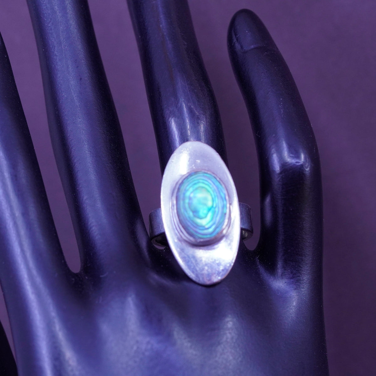 Size 8, vintage Sajen sterling silver handmade ring, 925 band with abalone