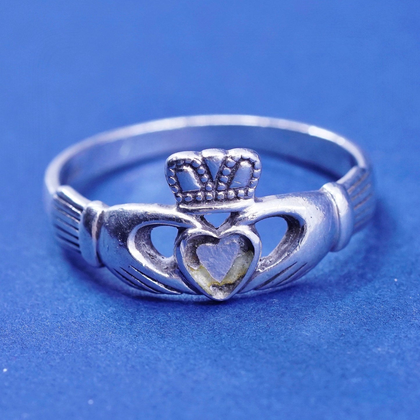 sz 9, vtg Ireland Solvar sterling silver claddagh ring, holding heart 925 band
